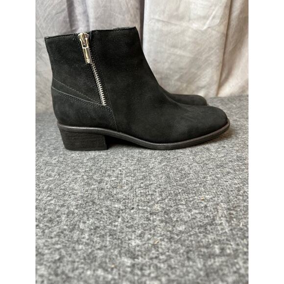 NWOB Lucky Brand Womens Baelee Ankle Boot Sz 6M Black Suede Leather Stacked Heel - Picture 3 of 8